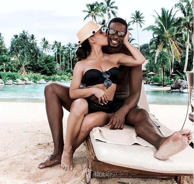 41岁波什现状：退役9年不工作老了不少和1米6娇妻生了5个娃(图3)