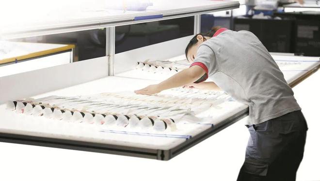 《广西日报》关注丨AI赋能！柳州市柳南区工业“智变”升级正当时(图4)