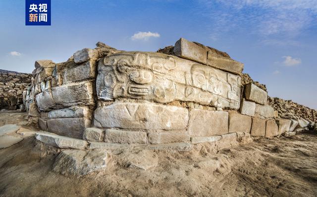 古DNA揭示石峁古城人群的遗传来源与社会结构(图2)